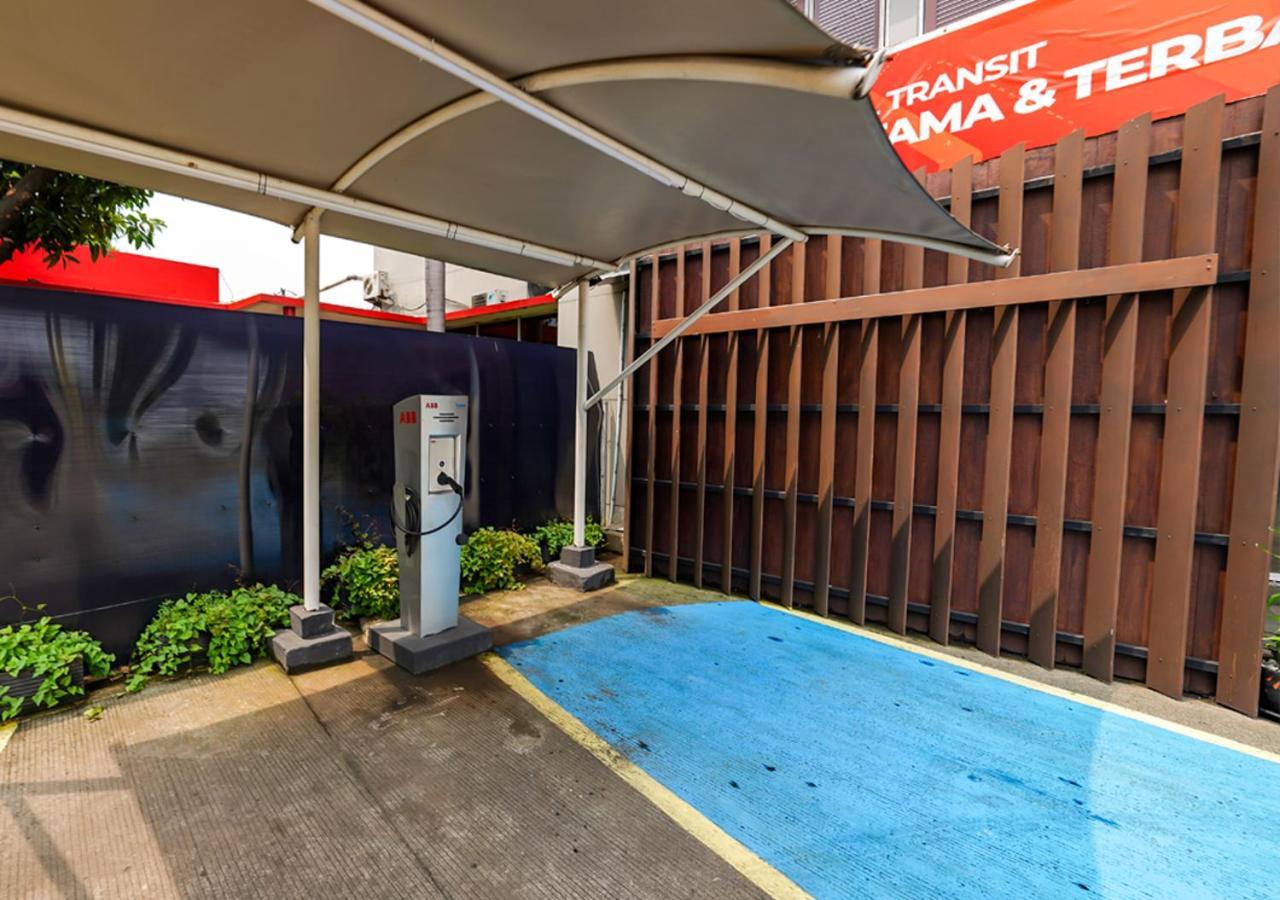 Kedaton 8 Xpress Padurenan ภายนอก รูปภาพ
